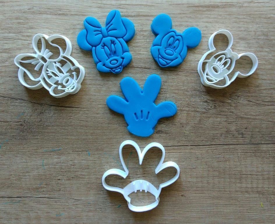 mickey minnie set of 3 hand cookie cutter food tool cutting biscuit ginger dessert bread house kitchen dining 3D print model - Mito3D
