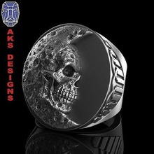 moon skull v1 ring jewelry jewel jewellery biker gang club fashion riders punk jewelri rings art astronomy planets sky rock ground fantasy solar stars 3d print model - Mito3D