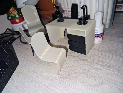 Bureau chaise 3d imprimable modèle maison poupées miniatures poupée meubles miniature intérieur jouet architecture enfant Jeux jouets 3d print model - Mito3D
