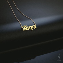 pingente anya luxo alfabeto criatividade jóias colar prata moda ouro inglês antigo velho inglês texto idéia negócio joalheria pingentes 3d print model - Mito3D