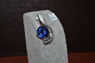 pendant blue jewelry jewel jewellery gold silver gem gems pendants brilliant diamond engagement necklace ring rings earring earrings 3d print model - Mito3D
