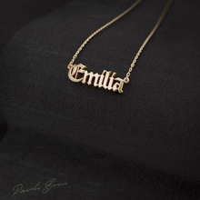 anhänger emilia mode luxus symbol schmuck halskette silber druckbar gold kleidung juwel englisch brief brillant schönheit 3d print model - Mito3D