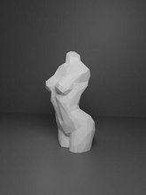 escuela politécnica hembra torso origami arte papercraft decoración casa triángulo escultura estatua cuerpo papel geométrico forma anatomía diseño impresión esculturas 3d print model - Mito3D