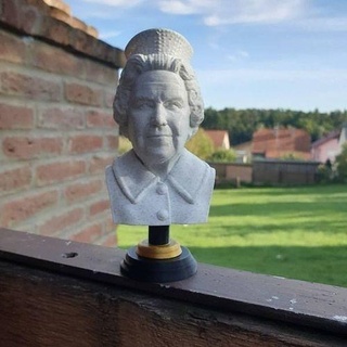 rainha elizabeth fracasso comercial licença Inglaterra rei charles escultura estátua arte esculturas 3d print model - Mito3D