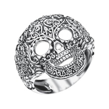 ring 023 skull jewelry 3d biker braincase brainpan cranium gift ornament gothic jewel jewellery man mens pattern vintage sculp silver stl rings 3d print model - Mito3D