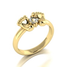 anel pernas bebê salto joalheria gema ouro jóia prata platina brilhante diamante argolas 3d print model - Mito3D