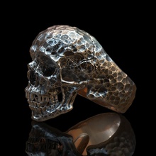 ring skull hammered ver2 jewel printable jewelry rings sculpt print fashion silver silverring skullring 3d print model - Mito3D