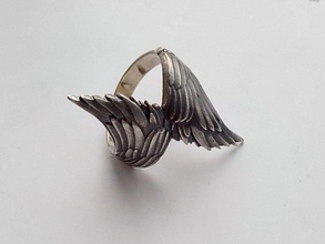 ring wings 3d print model jewelry daimond man invertebrate printable silver rings 3d print model - Mito3D