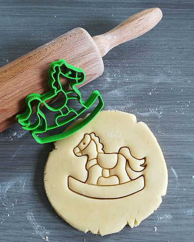 rocking horse cookie cutter food baking dough shape kitchen bake cookies speculoos baby announcement bakery baked good dining girl house 3D print model - Mito3D