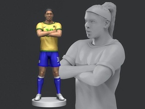 ronaldinho gaucho 3d stampabile sport statua calcio arredamento decorazione opera d'arte elegante miniature figure figurina carattere uomo umano barcellona brasile samba arte sculture 3d print model - Mito3D
