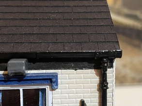 roof gutter 7mm scale gauge model rail 1 mm offset railway building downpipe rainwater street miniature printable architecture house pub hotel hobby diy 3d print model - Mito3D