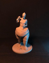 bildhauerin skulptur of frau halten tasse modell zbrush bildhauerei 3dprint 3dprinting 3dprintable 3dmodel kunst skulpturen 3d print model - Mito3D