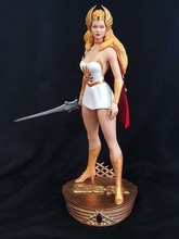 she ra estátua of mulher segurando espada shera princesa guerreiro imprimível arte menina escultura ouro 3dmodel esculturas 3d print model - Mito3D