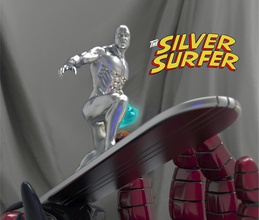 plata tablista surfista maravilla estatua historietas coleccionable galactus espacio juegos juguetes 3d print model - Mito3D