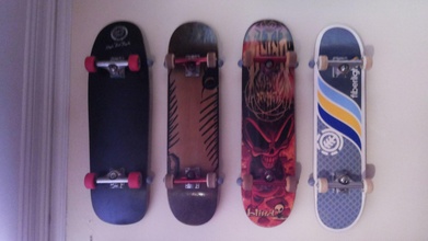 skateboard wall mount decor diy hobby 3d print model - Mito3D