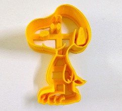 snoopy cookie cutter cutters crackers biscuits shape outline house kitchen dining peanut biscuit gingerbread man 3d print model - Mito3D