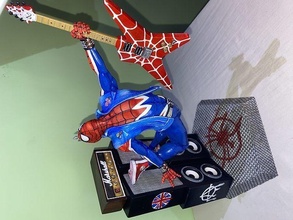 araña punk 3d impresión figurilla montaje modelo maravilla superhéroe spiderpunk spiderverse estatuas coleccionables hombre Arte esculturas 3d print model - Mito3D