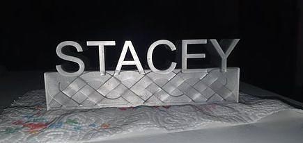 Stacey decorar escritorio diseño texto firmar moderno fuente niño habitación medio material casa decoración 3d print model - Mito3D