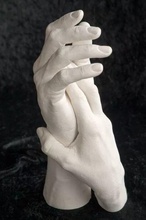 hände hand skulptur statuette statue zahl finger konzeptionell kunst geschenk überraschung preis vergeben miniaturen erinnerungsstücke skulpturen geburtstag frau 3d print model - Mito3D