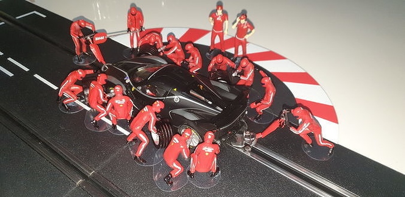 stls of fórmula 1 pozo tripulación espacio coche vehiculo 132 carrera scalextric formula1 carreras juegos juguetes 3d print model - Mito3D
