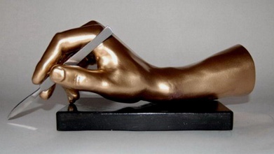 Chirurg die hand Kunst Skulptur Menschen Schuhe Dekor Körper Charakter Frau Wand der Offensive tragen ein statue Sonnenbrille nackt Skulpturen 3d print model - Mito3D
