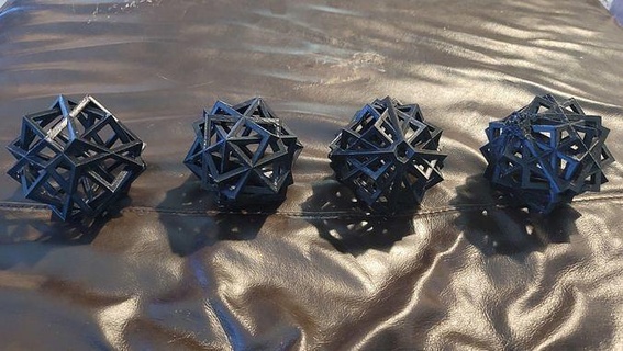 simmetrie cubi matematica arte super simmetrico oggetti asse frattale cubo palla appuntito organico cubismo matematico 3d print model - Mito3D