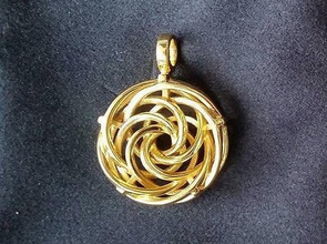 girdap kolye iii fibonacci sıra sarmal altın spira matematiksel takı mücevher dönme 3d print model - Mito3D