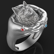 Loup main bague manring homme statue sculpter imprimable argent bijoux or animal gemme engagement diamant bijou rauque anneaux 3d print model - Mito3D