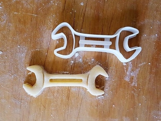 llave inglesa galleta cortador industrial mecánico maquinista constructor taller galletas galleta cocina comida casa jengibre pan molde horneado panadería dulce 3d print model - Mito3D