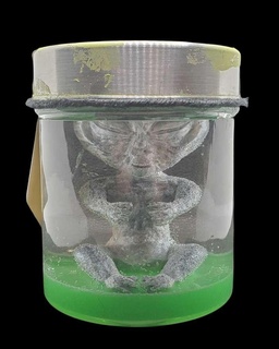 baby alien Sculptures & Cultural Relics 3d print model - Mito3D