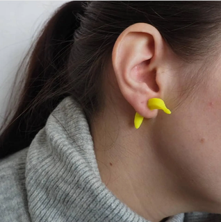 banana earring Jewellery 3d print model - Mito3D
