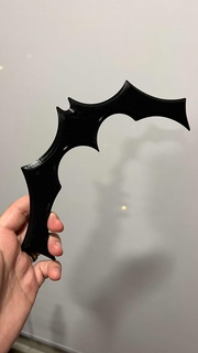 batman - batarang suports Characters 3d print model - Mito3D