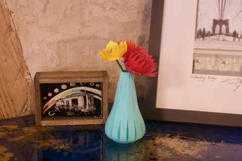 cool vase Ménage 3d print model - Mito3D