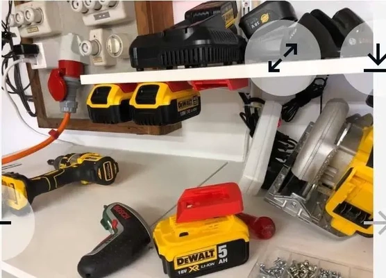 dewalt batterie halter unterstützung 3d modelle download realität wolke 3d print model - Mito3D