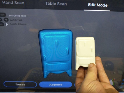 boneca gelo caixa Varredura escaneado 3D modelo 3d print model - Mito3D