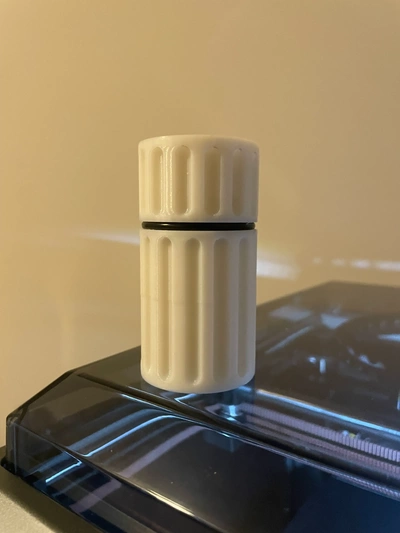 geocaching wasserdicht container 3d modelle download realität wolke 3d print model - Mito3D