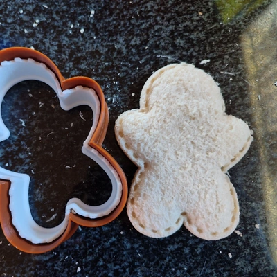gingerbread man bread sandwich cutter sealer cookies 3d models download creality cloud foods 3d print model - Mito3D