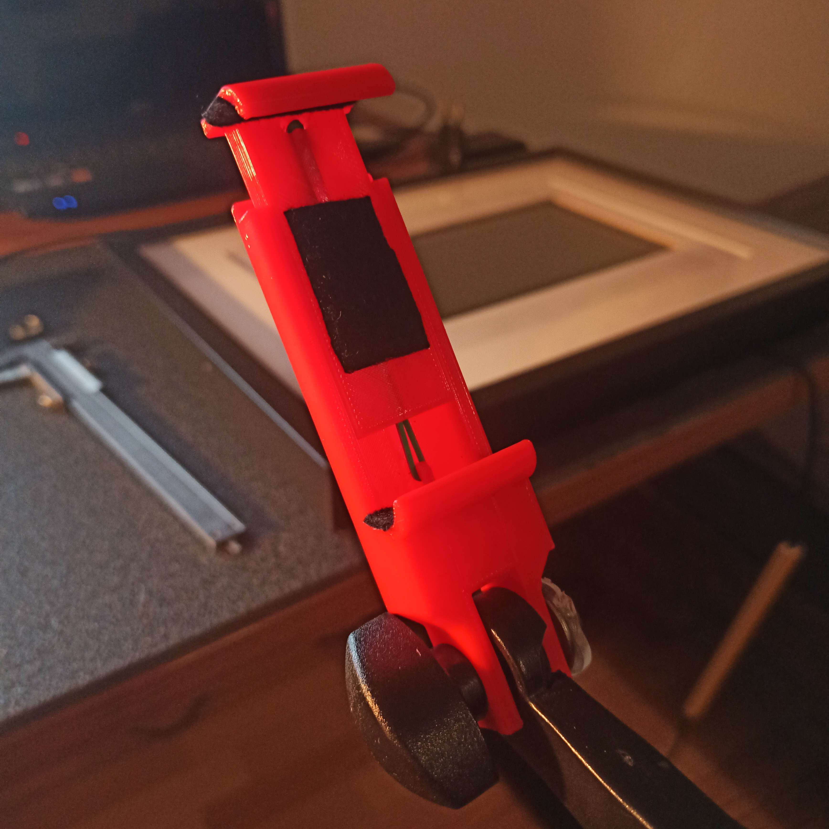 handy clip tripod handy-halter stativ Gadgets & Electronics 3D print model - Mito3D