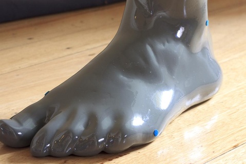 humano fêmea esquerda pé corpo partes 3d print model - Mito3D