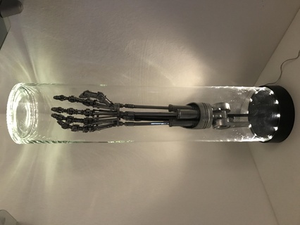life size Exterminador Futuro braço luminária 3d modelos baixar crialidade nuvem casa 3d print model - Mito3D