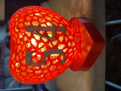 illuminato San Valentino pizzo cuore 3d print model - Mito3D