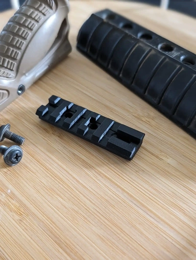 m4 pistolet rail 3d modèles télécharger créalité nuage 3d print model - Mito3D