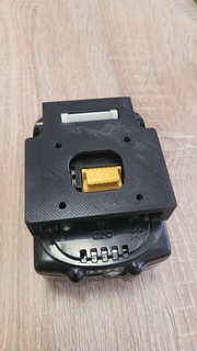 makita battery holder lock Digital Equipment 3d print model - Mito3D