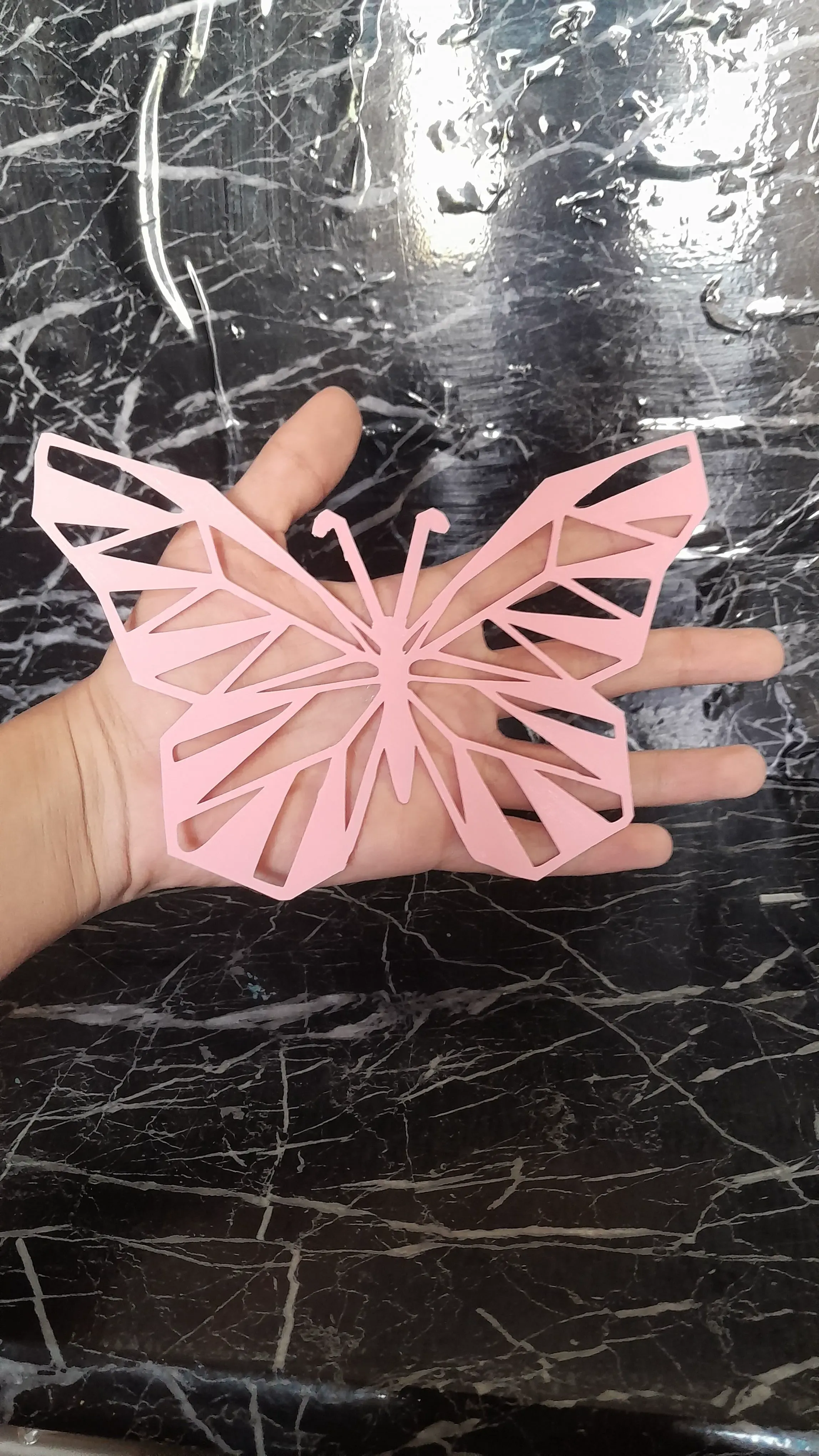 mariposa geometrica 3d modelos descargar crealidad nube 3D print model - Mito3D