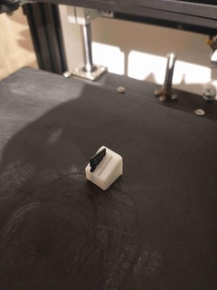 micro sd cartão suporte geladeira magnético oficina Ferramentas 3d print model - Mito3D