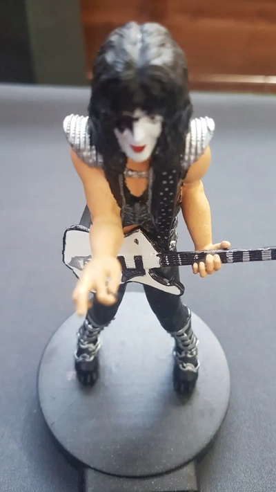 paul stanley baiser 3d modèles télécharger créalité nuage 3d print model - Mito3D