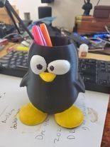 pinguino matita titolare supporto formazione scolastica 3d print model - Mito3D