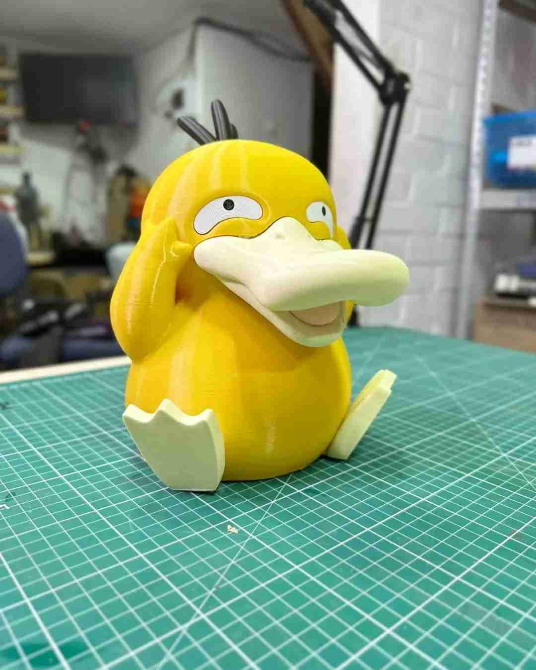 psyduck dividido colores ficcional personagens 3D print model - Mito3D