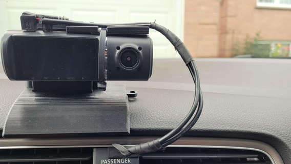 Rückseite Fahrzeug Autokamera Unterstützung Klammern Fahrzeuge 3d print model - Mito3D
