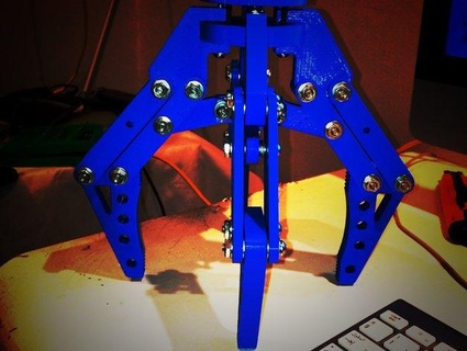 robot gripper stl by haqbany 3d models download creality cloud robots 3d print model - Mito3D